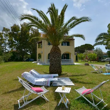 Ariadni House *