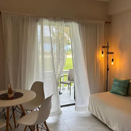 Ariadni House