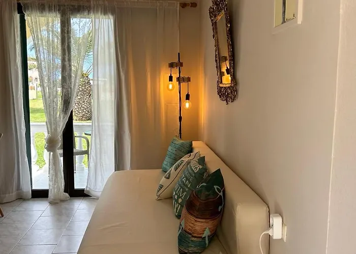 Ariadni House *